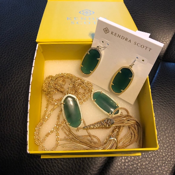 Kendra Scott Jewelry - KENDRA SCOTT Double Tassel Necklace/Earring Set